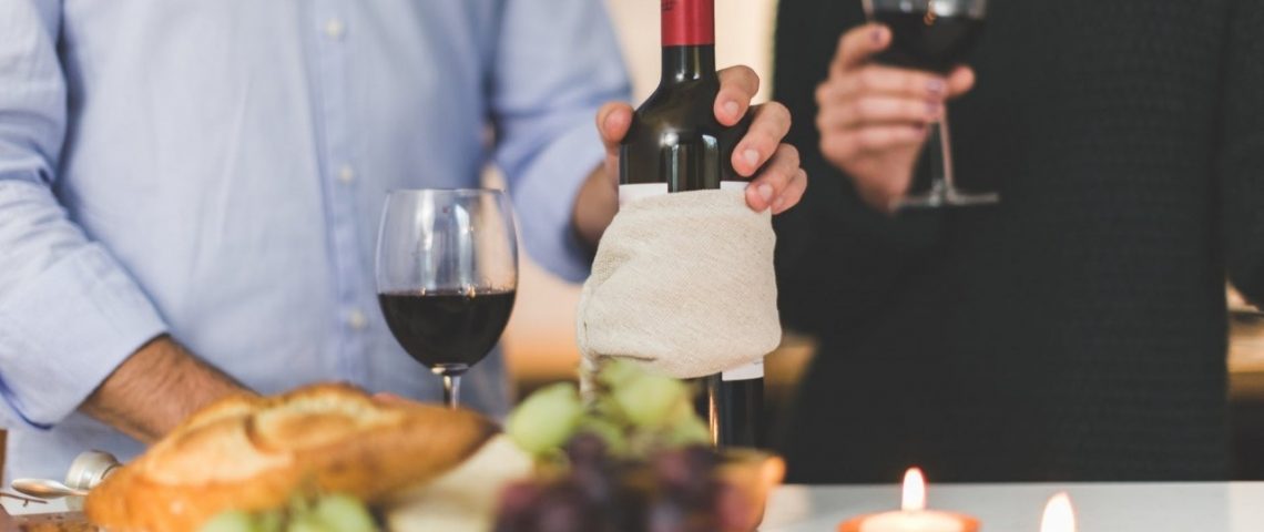 Redes oferecem promoção de vinhos para o Dia dos Namorados