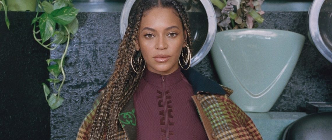 De surpresa, Beyoncé divulga seu novo single “Black Parade” que celebra cultura negra