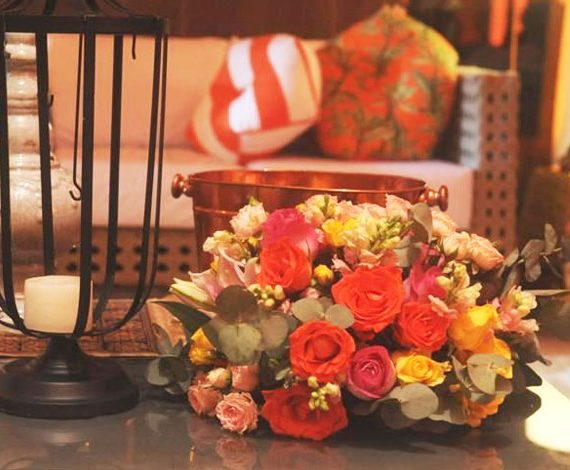 Viva Summer e a alegria das flores tropicais