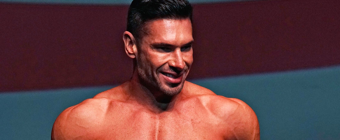 Ex gordinho é eleito, aos 40 anos, um dos corpos mais bonitos do mundo