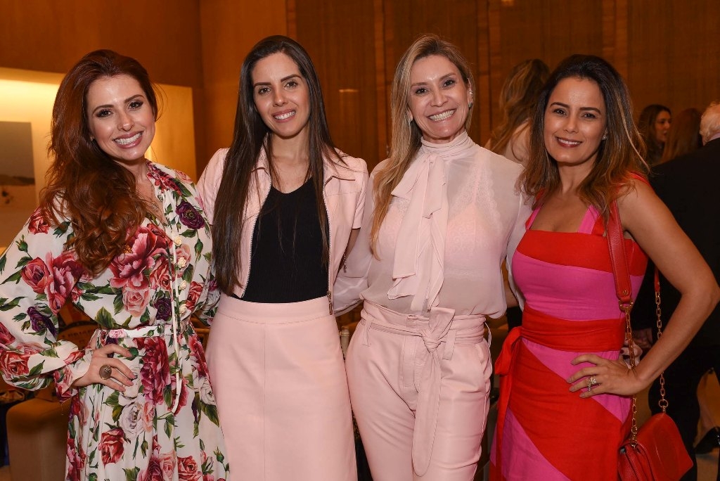 Swarovski e IBCC fazem ação em prol da luta contra o câncer e pela saúde da mulher