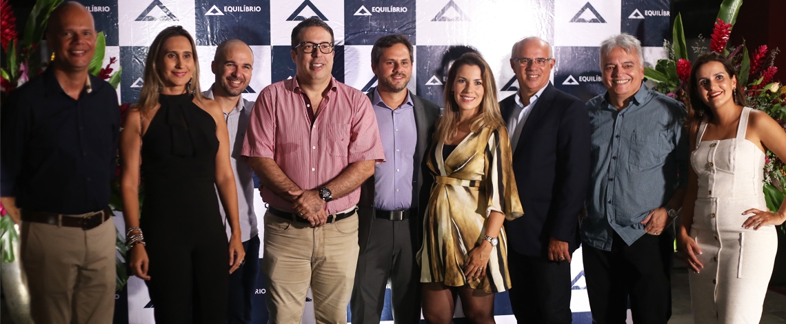 Noite prestigiada na entrega do Ávila Tambaú