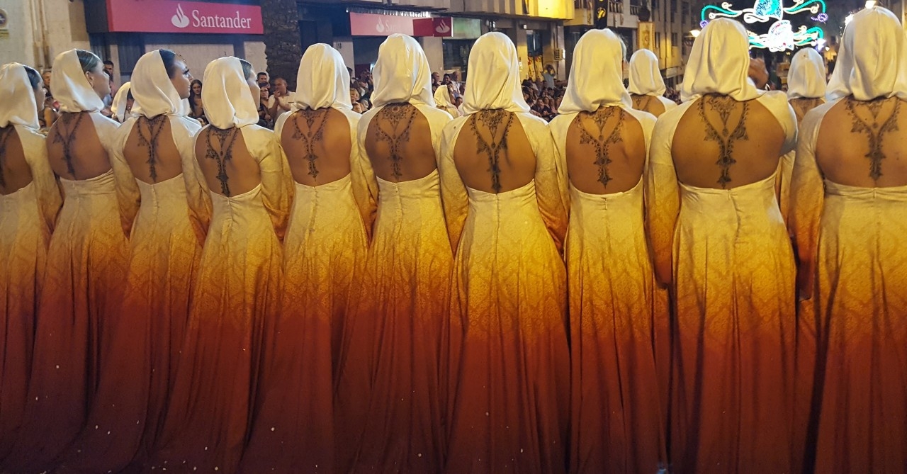 UM OLHAR FOTOGRÁFICO PARA AS FESTAS DOS MOUROS E CRISTÃOS DA ESPANHA