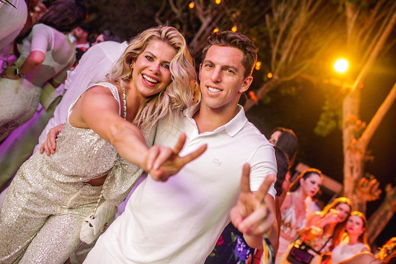 Celebridades curtem festas de Réveillon em hotéis 5 estrelas no Rio de Janeiro