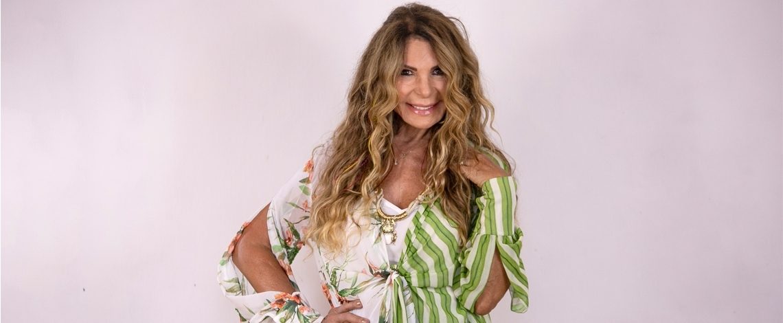 Elba Ramalho fará live show “Sabor de São João” direto da sala da sua casa, nesta sexta-feira (19)