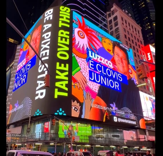 Luzzco brilha na Times Square