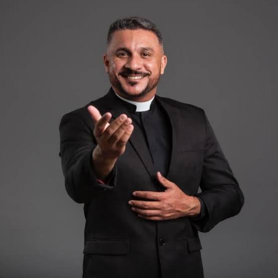 Hoje: segundo dia da Festa das Neves