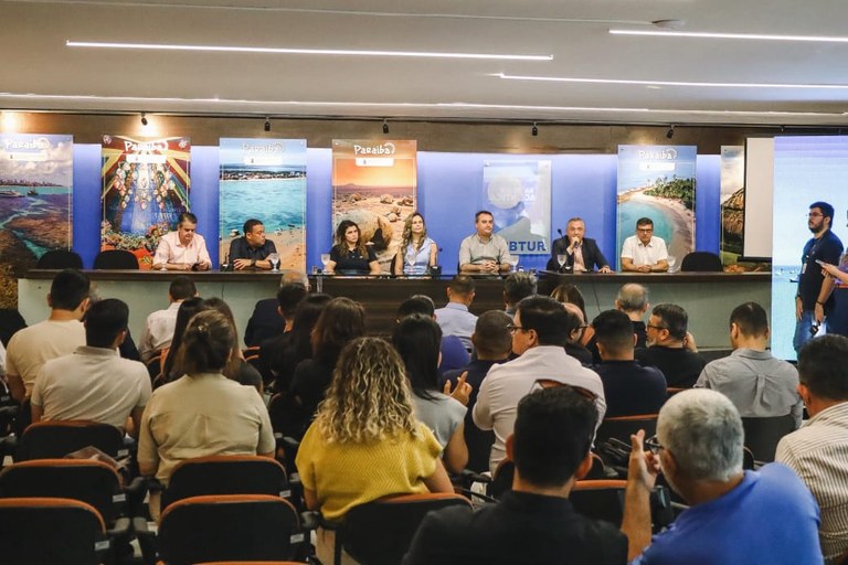 Mais vôos para a alta estação