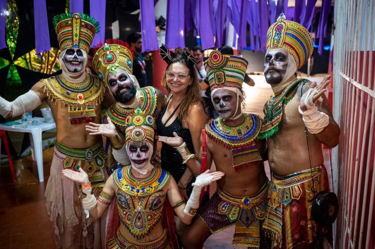 Assustado de Ruth Avelino entra na brincadeira do Halloween