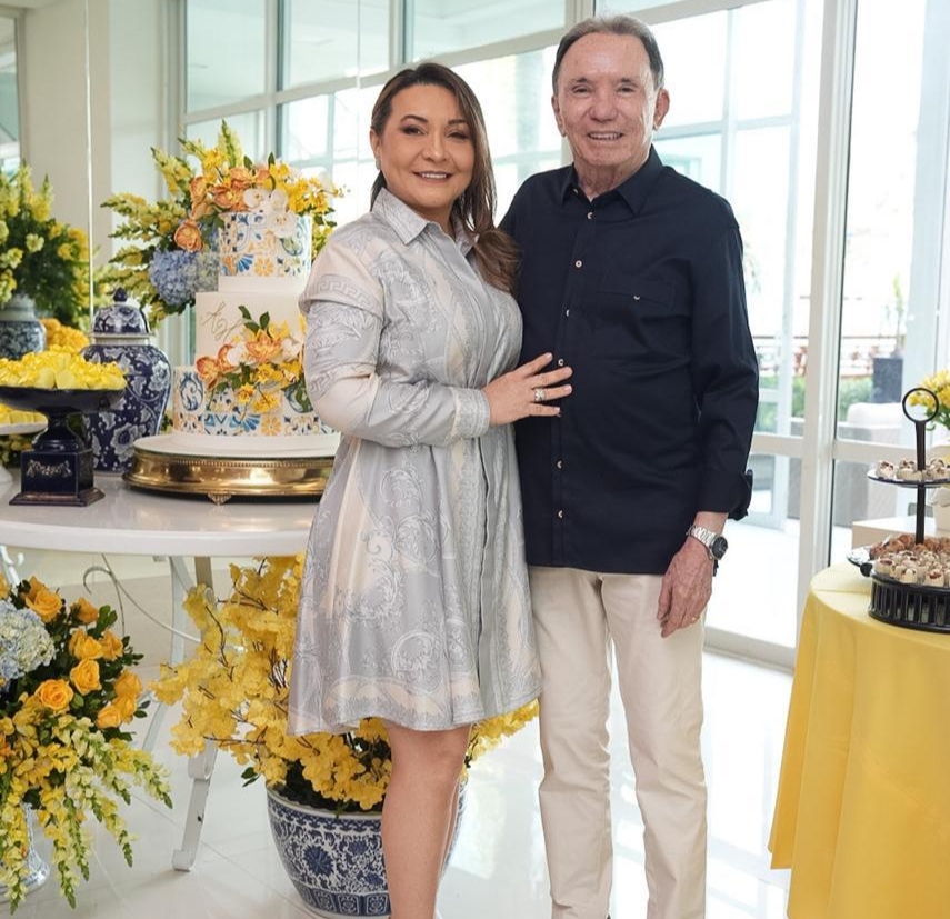 Festa para Aldenor Holanda!