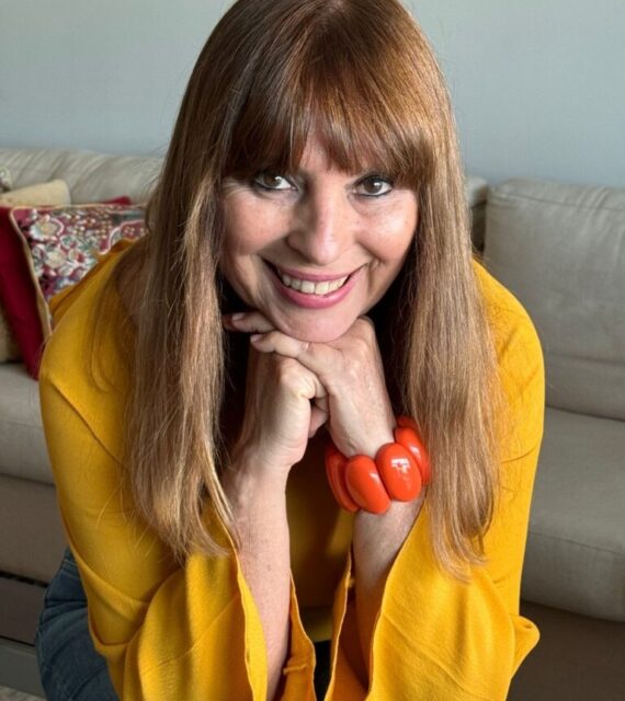 Encontro Literário na Casa MGA