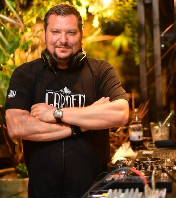 DJ Claudinho celebra nova idade