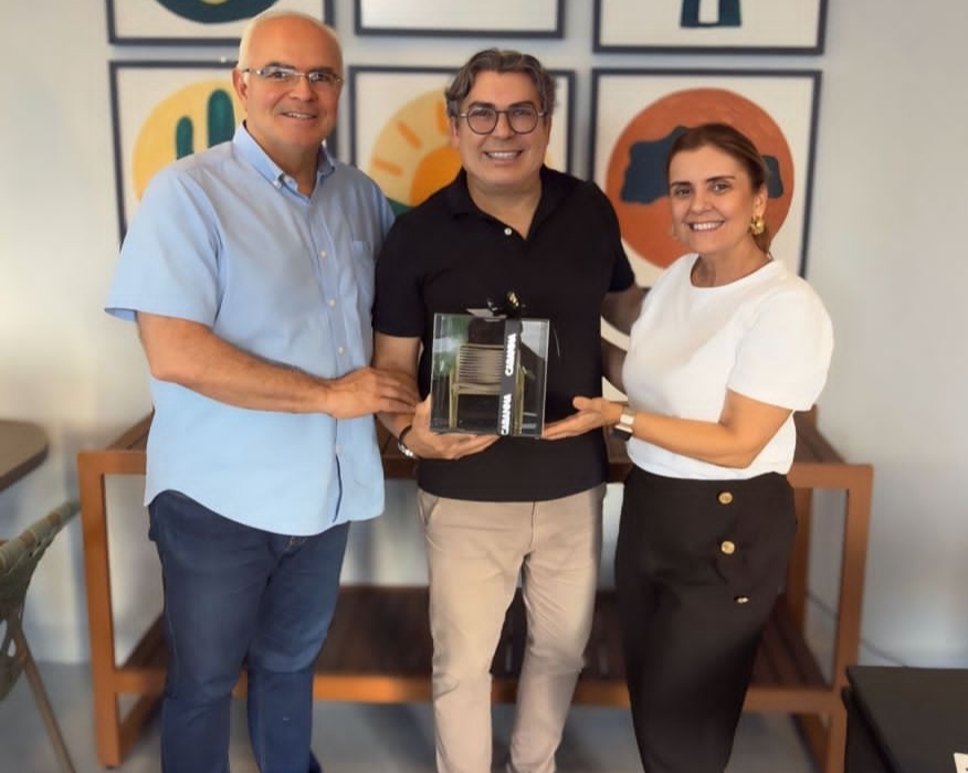 Cabanna Móveis homenageia arquitetos com design autoral