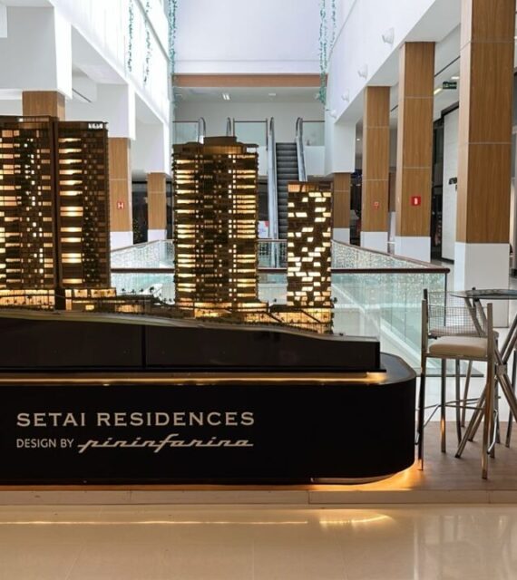 Exposição no Manaíra Shopping