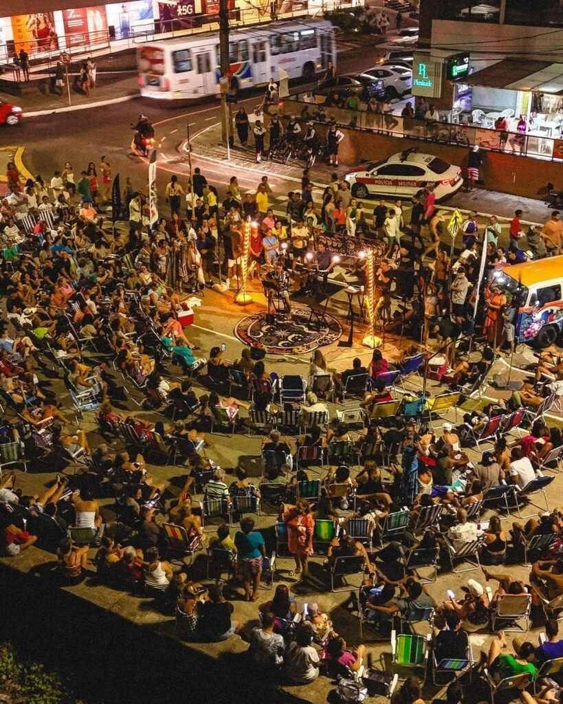 Som na Calçadinha acontece neste sábado