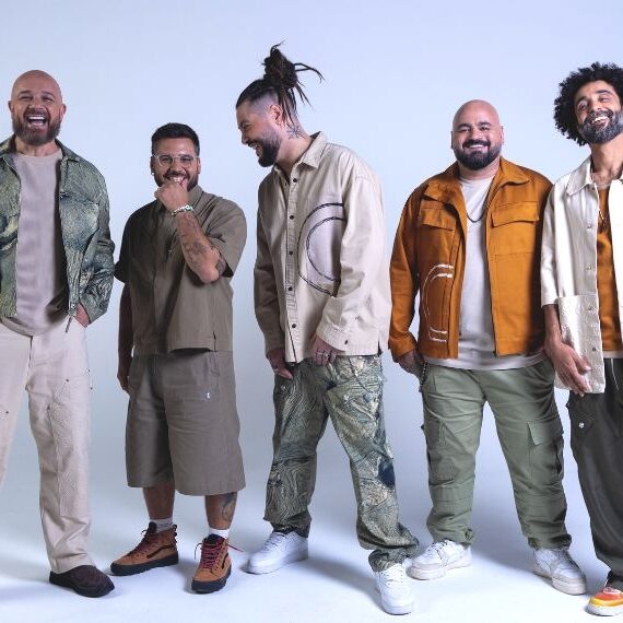 Maneva celebra 20 anos de carreira com show em João Pessoa