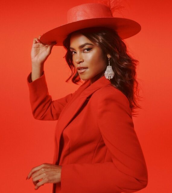 Lucy Alves no Galo da Madrugada