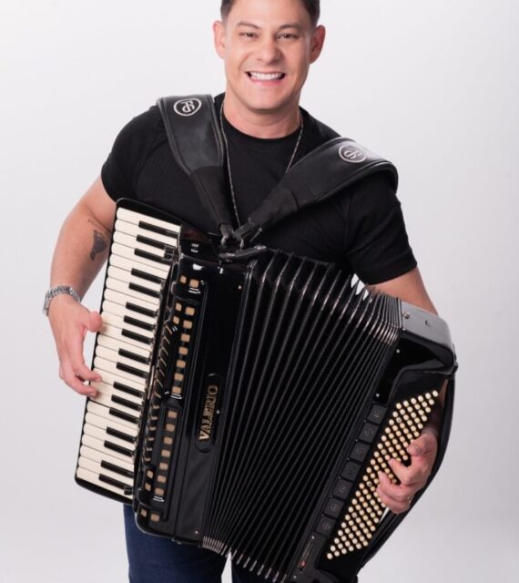 Fabiano Guimarães grava DVD de 10 anos de carreira