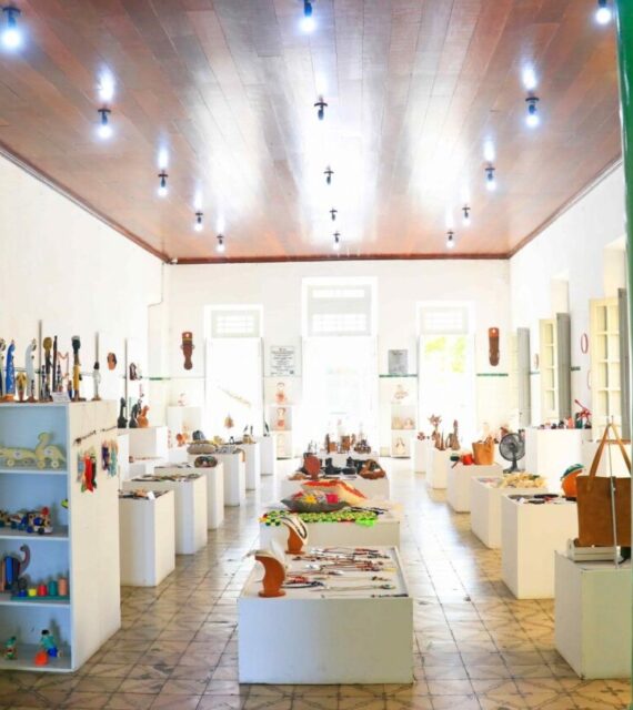 Celeiro Espaço Criativo conta com mais de 100 peças de artesãos paraibanos