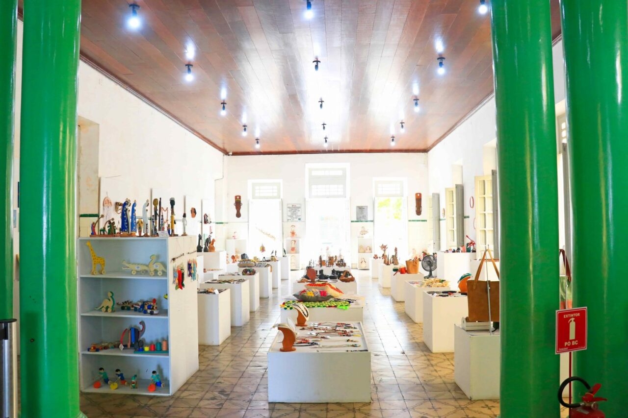Celeiro Espaço Criativo conta com mais de 100 peças de artesãos paraibanos