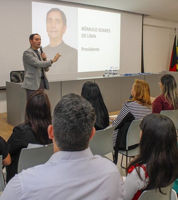 Creci-PB entrega carteiras profissionais a mais de 350 novos corretores