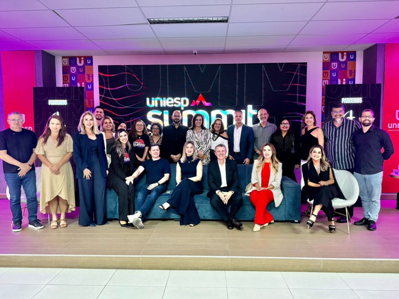 Debate no Uniesp Summit