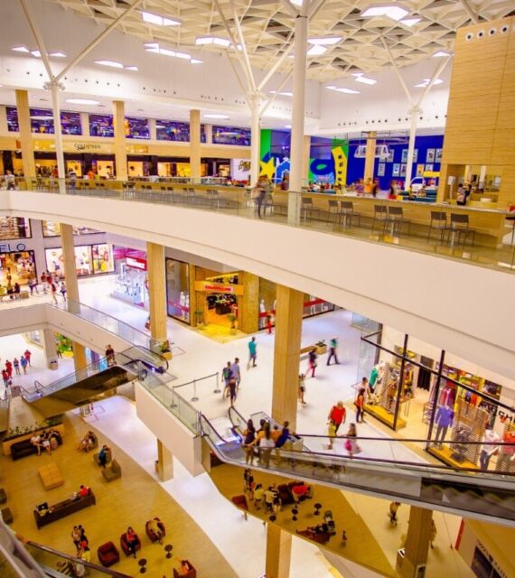 Shoppings no feriado