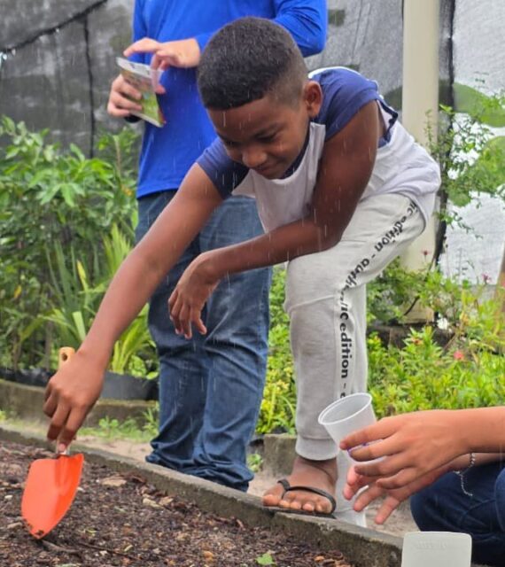 Construtora A2R2 apoia campanha “Amigo das Árvores e da Natureza”