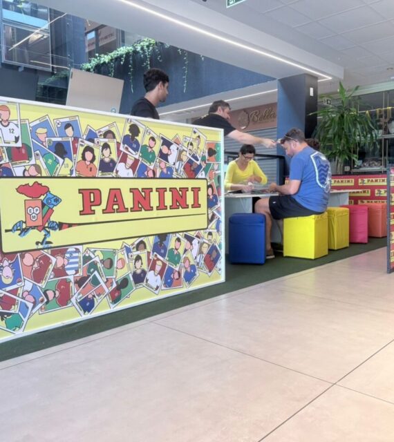Álbum da Copa: ponto oficial no Parahyba Mall