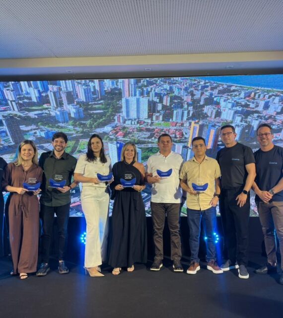 Almoço com construtores