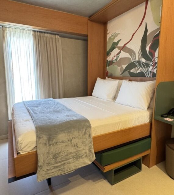 Officina no Motto by Hilton do Brasil