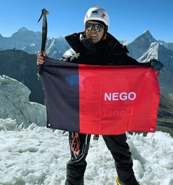 No topo do Everest