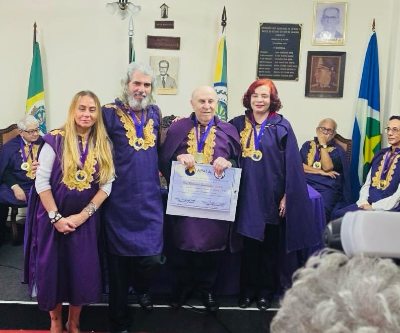 Ney Suassuna é Acadêmico Honorário da APALA