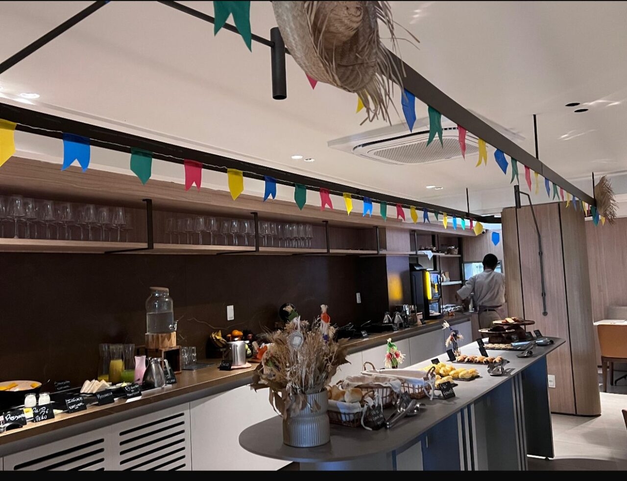 Café da manhã junino no Mero