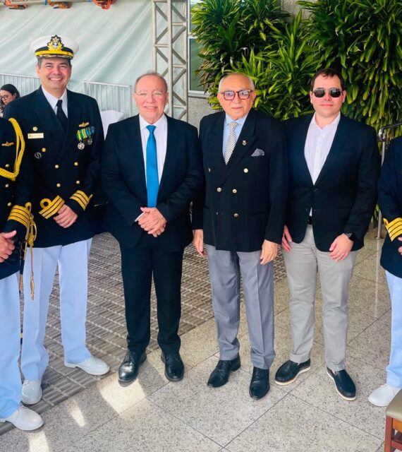 Medalha da Ordem do Mérito Naval para José William Montenegro