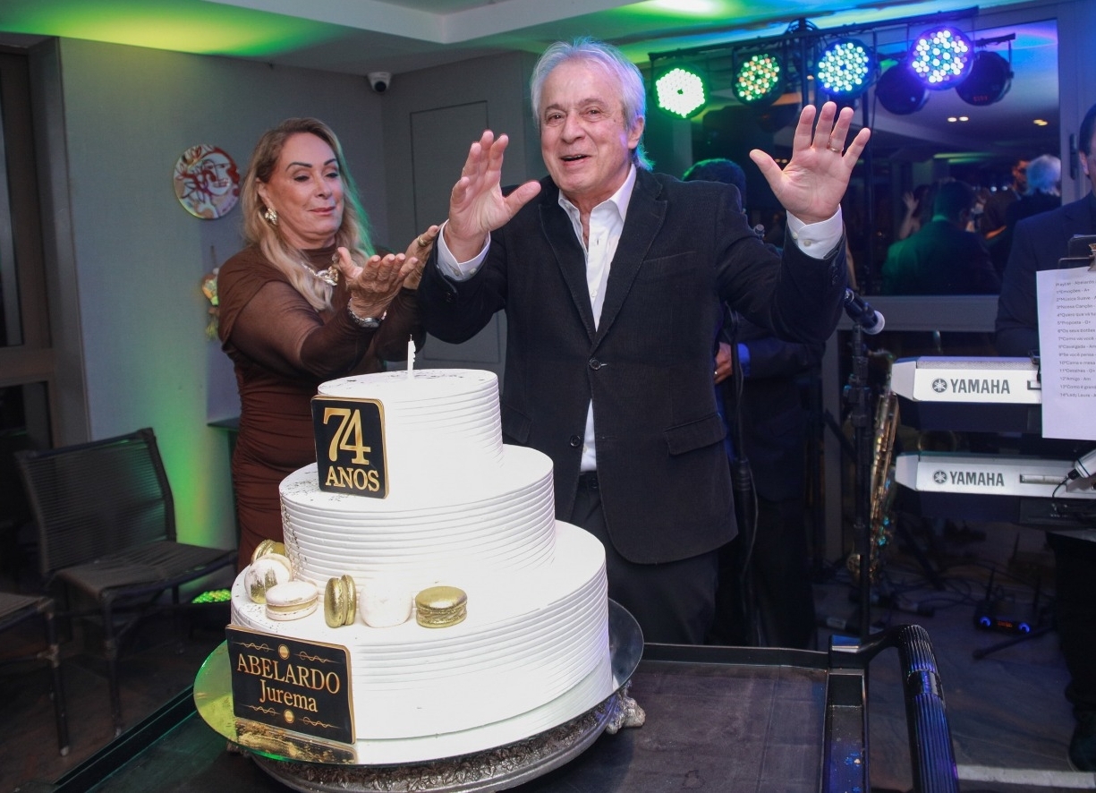 NOITE DE HOMENAGENS E EMOÇÃO MARCA ANIVERSÁRIO DE ABELARDO JUREMA