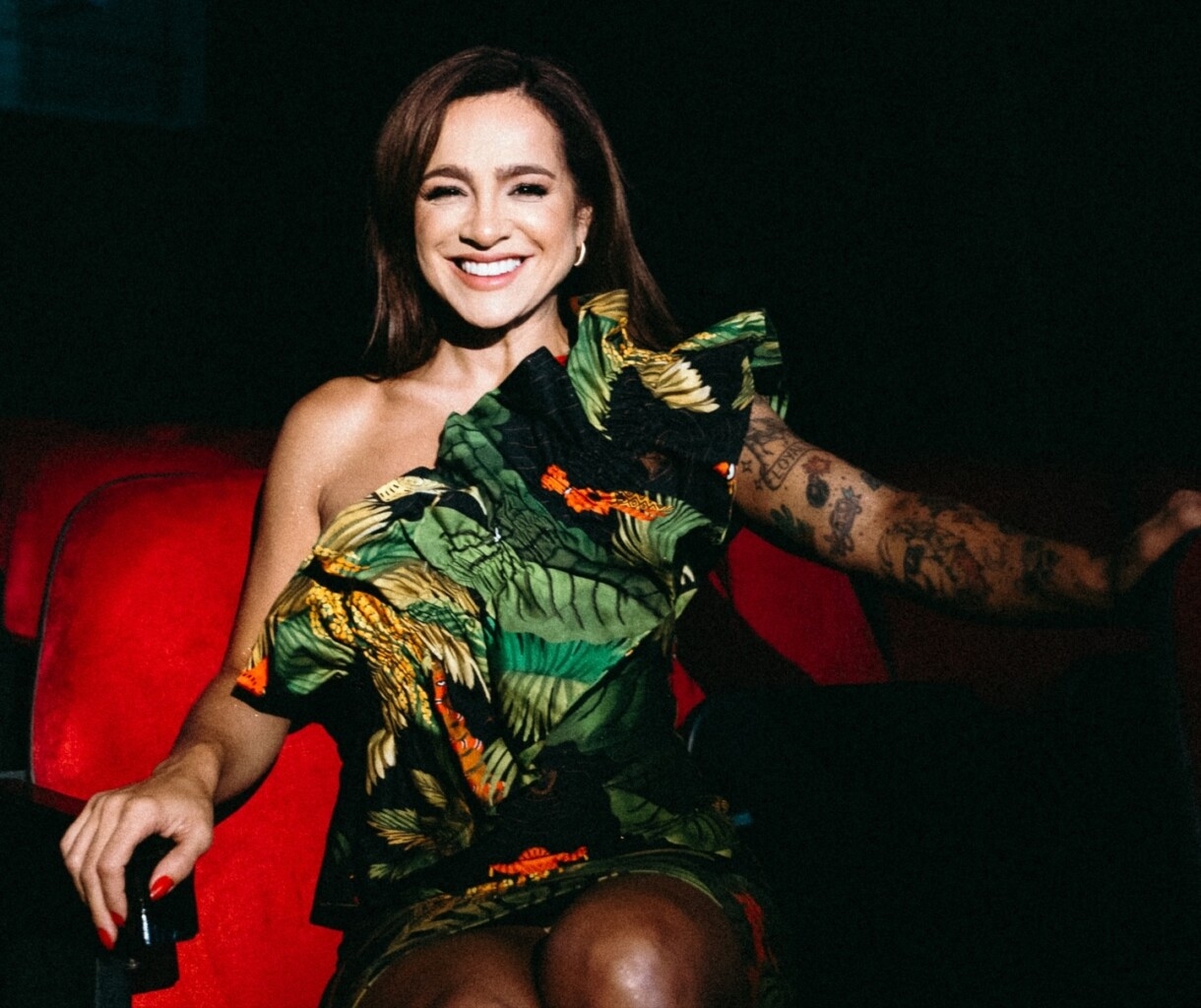 Daniela Araújo no Teatro Paulo Pontes