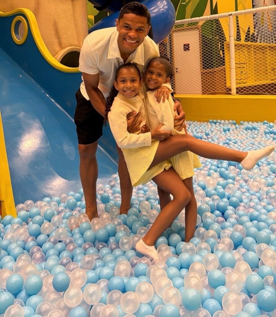 Douglas Santos escolhe o Tauá Resort para descansar após a Copa