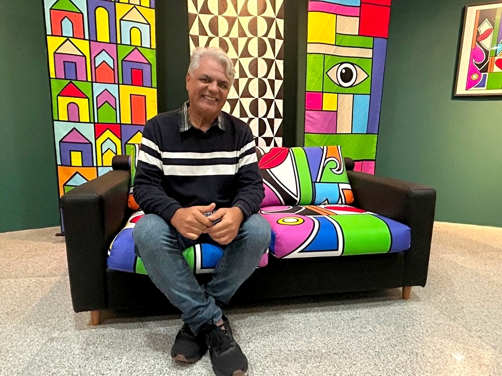 A arte ganha novas cores com Rogério Freire