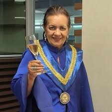 Parabéns, Carmem Eleonora!