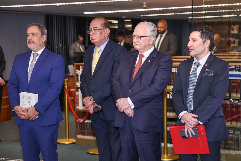 Ministro Paulo Brossard é homenageado no STF