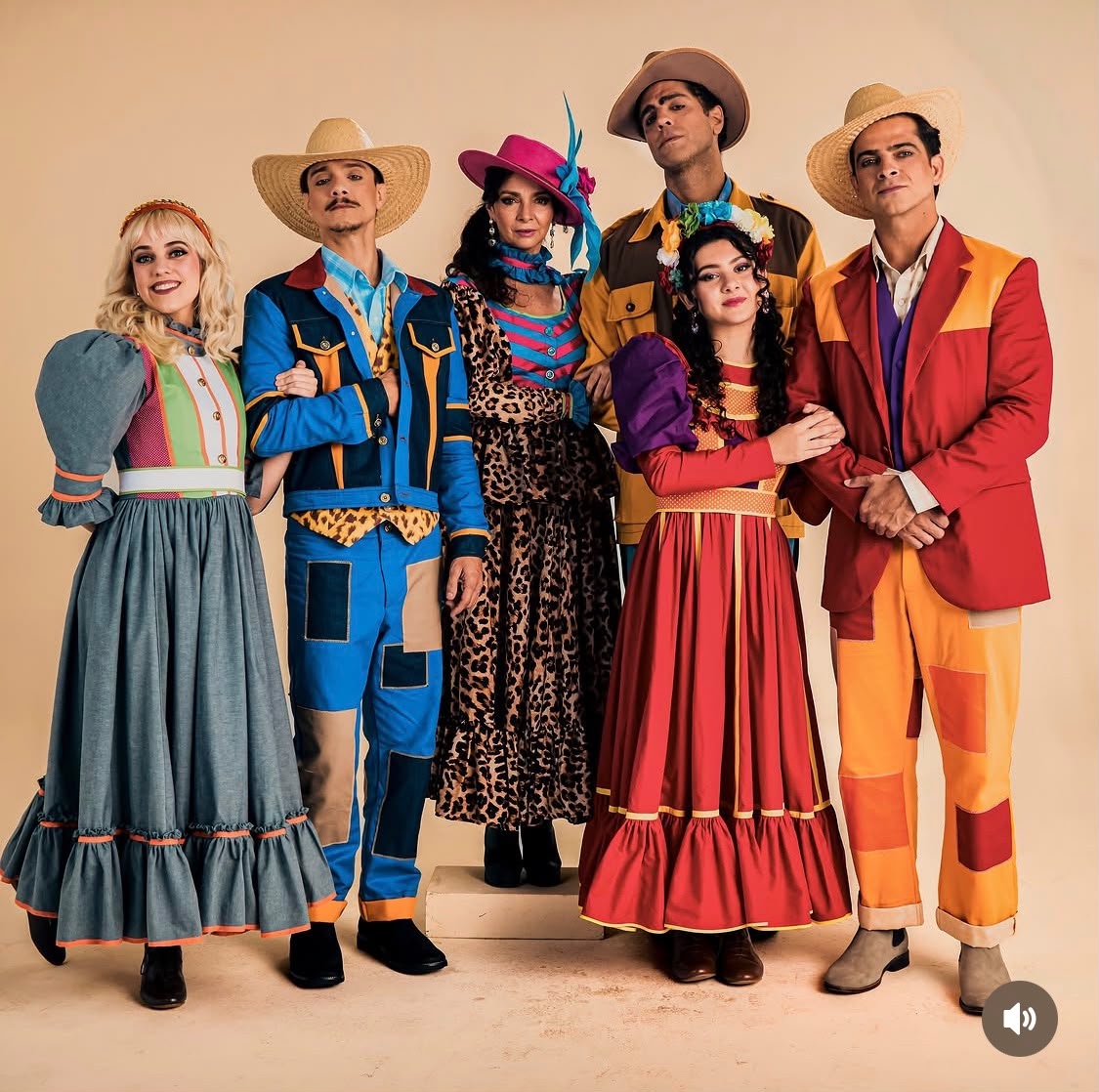 “Festa no Arraial” no Theatro Santa Roza